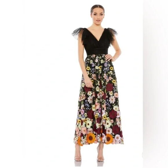 NWT MAC DUGALL Floral Embroidered V-Neck Cap Flutter Sleeve Dress Size 6 - Picture 1 of 14